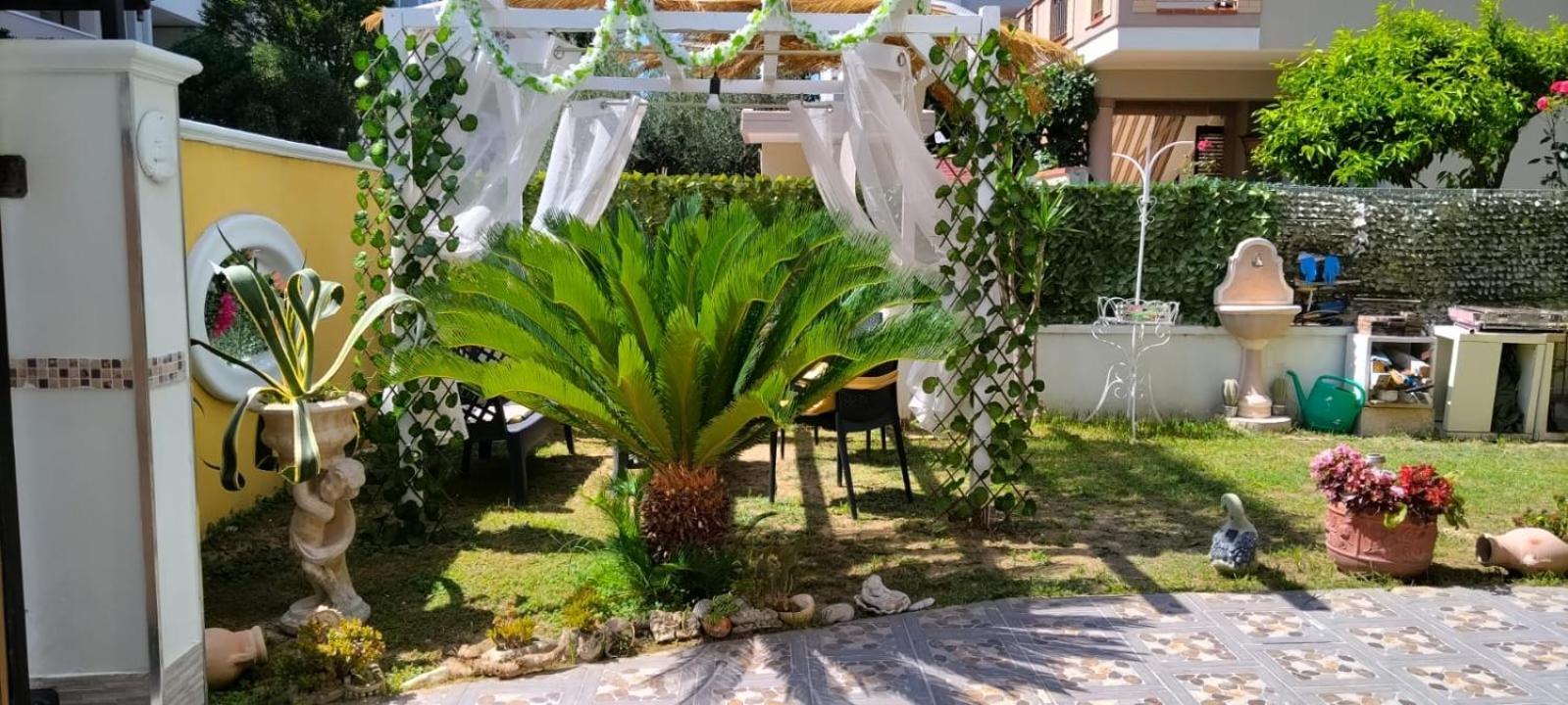 Villa Annamaria Монтесильвано Экстерьер фото